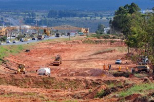 Obras no trecho Torto-Colorado da Epia recomeçaram na quarta-feira (1º).