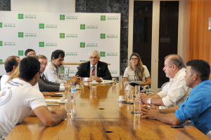 Representantes de associações de moradores do Altiplano Leste foram recebidos no Palácio do Buriti pelo subsecretário de Movimentos Sociais e Participação Popular da Casa Civil, Acilino Ribeiro