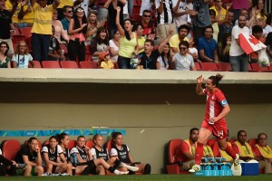 A atacante Melissa Tancredi marcou os dois gols da vitória do Canadá sobre a Alemanha.