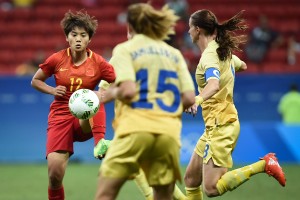 China e Suécia jogaram no Estádio Mané Garrincha na noite desta terça-feira (9) e ficaram no 0x0.