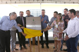 O governador Rollemberg inaugurou a sede do Centro de Referência Especializado de Assistência Social (Creas) de Samambaia na manhã desta quinta-feira (29). O investimento para a construção do prédio foi de R$ 1 milhão.