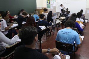 Centro de Ensino Setor Oeste, na Asa Sul, apresentou evolução de 25 pontos em dois anos na nota do Enem.