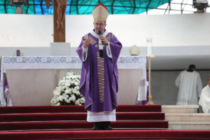 Dom Sérgio da Rocha preside primeira missa em ação de graças como cardeal.