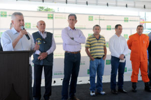 “É um trabalho que vai muito além da limpeza. Estamos empenhados em reforçar o combate ao Aedes aegypti”, enfatizou o governador de Brasília, Rodrigo Rollemberg, durante o lançamento da ação.