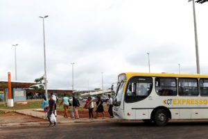 Linha, que começou a circular no sábado (14), faz ligação com BRT em Santa Maria e facilita acesso ao sistema de transporte do DF