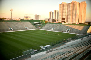 No Gama, com estrutura própria, a administração regional empregou esforços no plano de manejo do gramado do Estádio Walmir Campelo Bezerra (Bezerrão), que recebe Gama e Taguatinga, no domingo (5), às 16 horas.