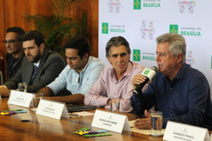 O governador Rodrigo Rollemberg e gestores de pastas envolvidas no carnaval de Brasília detalharam as ações do governo.