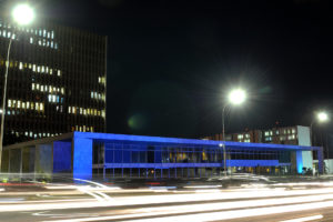 Palácio do Buriti iluminado em azul como alerta para a crise hídrica.