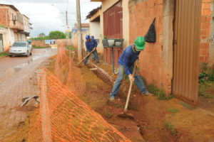 Mais de 6,4 mil residências serão beneficiadas pelos 99.933 metros de tubulações que serão colocados no Sol Nascente até setembro deste ano.