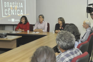 Na mesa a subsecretária de Políticas de Desenvolvimento e Promoção Cultural, Mariana Soares; o secretário de Cultura, Guilherme Reis; e a deputada federal Érika Kokay (PT-DF).