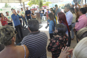 O governador Rodrigo Rollemberg durante a inauguração de praça na QS 11 do Areal.