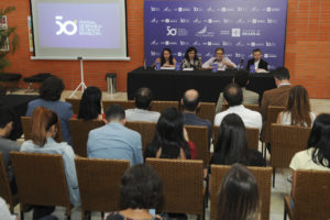 Compuseram a mesa as coordenadoras do Festival de Brasília do Cinema Brasileiro, Sara Rocha, sobrinha do cineasta Glabuer Rocha, e Mariana Soares; o secretário de Cultura, Guilherme Reis; e o presidente do Instituto Alvorada Brasil, Francisco Almeida.