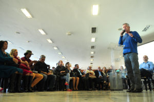 Reunião ocorreu na manhã deste sábado (24) entre autoridades da administração e representantes de associações. O governador Rodrigo Rollemberg participou da solenidade