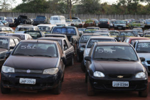 O terceiro leilão de veículos do Departamento de Trânsito do Distrito Federal (Detran-DF) está marcado para sexta-feira (30).