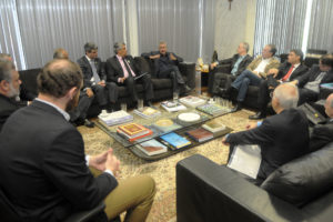 Rodrigo Rollemberg recebeu os representantes do Conselho de Desenvolvimento Econômico, Sustentável e Estratégico do Distrito Federal, em reunião nesta sexta-feira (7)