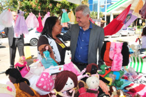 Centro de Economia Popular e Solidária foi inaugurado nesta quinta-feira (31) pelo governador Rodrigo Rollemberg.