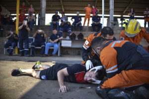 Delegação de bombeiros colombianos visitou unidades do Corpo de Bombeiros Militar do Distrito Federal nesta quarta-feira (30), e assistiu a simulação de resgate.