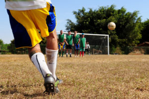 Equipes fizeram treinamento nesta quarta-feira (16) no campo do SLU