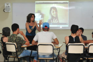 Com direção de alunos do Centro Educacional 3 de Brazlândia, o curta Sonho de menina conta a história de uma dançarina de hip-hop que superou dificuldades em busca de realizações na carreira.