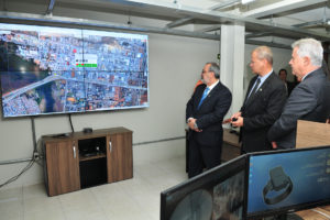 O governador Rodrigo Rollemberg participou da inauguração do Cime, no SIA, onde o uso das tornozeleiras eletrônicas será acompanhado 24 horas por dia.