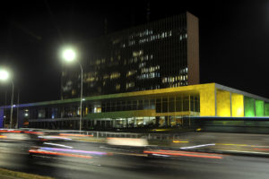 A iluminação em verde, amarelo e azul ficará no Palácio do Buriti durante a Semana da Pátria.