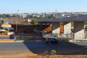 Viaduto do Trevo de Triagem Norte sobre a DF-009.