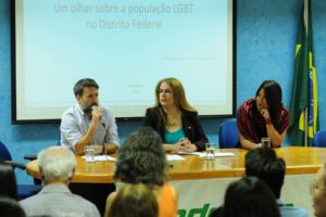 O presidente da Codeplan, Lucio Rennó; a assessora especial da Coordenação de Diversidade LGBT da Secretaria do Trabalho, Paula Benett; e a secretária adjunta de Políticas para as Mulheres, Igualdade Racial e Direitos Humanos, Márcia de Alencar.