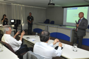 O governador Rollemberg recebeu no Inmet informações sobre previsões climáticas para as próximas semanas.