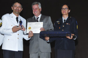 O governador Rollemberg durante a formatura de praças da PMDF.