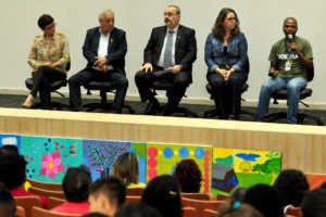 Cerimônia de formatura de 110 participantes do programa Picasso Não Pichava ocorreu nesta segunda-feira (27).