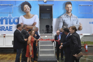 Unidade móvel do Sebrae em Sobradinho funciona no estacionamento do Sesi, na Quadra 13.