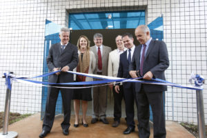 O governador Rodrigo Rollemberg participou, na manhã desta sexta-feira (1º), da inauguração do Bloco N da Agência Nacional de Águas (ANA). A nova estrutura conta com itens como reservatório de reuso de água que será utilizada no abastecimento dos vasos sanitários e jardim