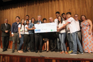 Do Centro Educacional Agrourbano Ipê do Riacho Fundo II, o projeto de produção de alimentos e tecnologias rendeu o primeiro lugar na categoria ensino médio