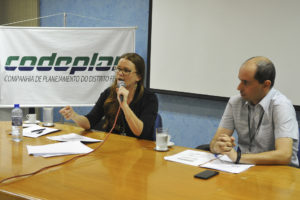 A gerente de Contas e Estudos Setoriais, Clarissa Jahns Schlabitz, e o chefe da Seção de Controle de Portaria e Estatística da Ceasa, Fernando Nogueira. Foto: Renato Araújo/Agência Brasília