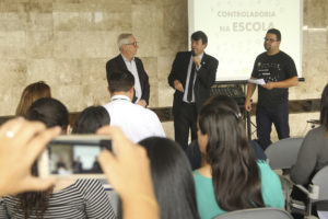 Palácio do Buriti, Plano Piloto, Brasília, DF, Brasil 8/2/2018 Foto: Toninho Tavares/Agência Brasília.O projeto Controladoria na Escola iniciou a etapa de preparação para 2018. Em reunião com professores da rede pública e servidores da Controladoria-Geral do Distrito Federal e da Secretaria de Educação, foram discutidas propostas de melhoria para o projeto que estimula a cidadania nos estabelecimentos de ensino.O objetivo do encontro foi recolher sugestões dos professores que participaram do projeto em 2017 para aperfeiçoamento da iniciativa. A reunião ocorreu na tarde desta quinta-feira (8) no Palácio do Buriti.