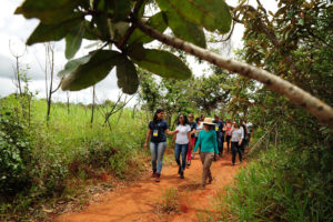 Cerca de 40 pessoas conheceram, neste sábado (24), a unidade de conservação que abriga nascentes de importantes bacias brasileiras