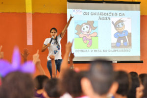 Programa Adasa na Escola oferece a colégios de Brasília palestras sobre o uso racional dos recursos hídricos. Escola Classe 45 de Ceilândia recebeu o projeto no início do mês.