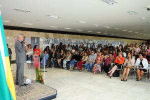 Observatório Distrital de Gênero reúne pesquisas e estudos sobre a realidade feminina e foi anunciada em cerimônia alusiva ao Dia Internacional da Mulher, no Palácio do Buriti. O governador de Brasília, Rodrigo Rollemberg, participou do evento.