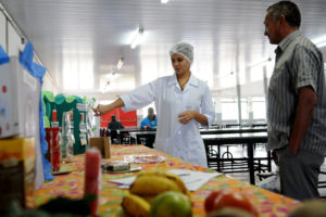 Durante o mês de abril, os 14 estabelecimentos serão contemplados com debates e orientações nutricionais