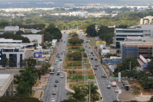 A via da Estrada Parque Indústrias Gráficas (Epig), no sentido Eixo Monumental, ficará bloqueada na sexta-feira (8) e sábado (9). Nos dois dias, a interdição começará às 21 horas e seguirá até as 8 horas da manhã seguinte.