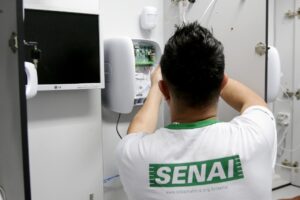 O Senai-DF convocará os inscritos para matrícula quando as turmas atingirem a quantidade mínima de alunos| Foto: Moacir Evangelista/Senai-DF