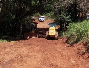 O trabalho de abertura da nova passagem, que será pavimentada e sinalizada, deve durar aproximadamente 30 dias| Foto: Divulgação/DER/DF