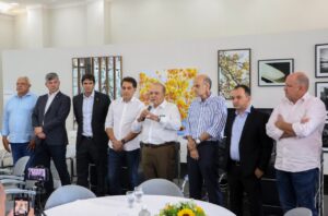 Mobilidade, saúde e infraestrutura foram os principais temas discutidos durante o almoço na residência oficial | Foto: Renato Alves/Agência Brasília