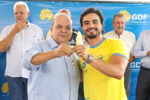 “Fico feliz de ver o fruto desse trabalho sendo entregue a essa população que tanto merece”, destacou o governador Ibaneis Rocha | Foto: Renato Alves/Agência Brasília